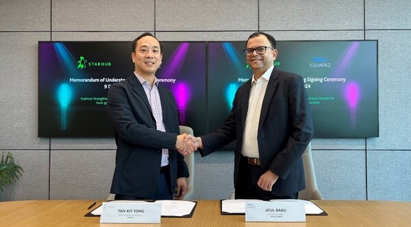 Image Courtesy: Public Domain : Tan Kit Yong, Head of Enterprise Business Group, StarHub along with Atul Babu, Chief Executive Officer, Infosys Compaz